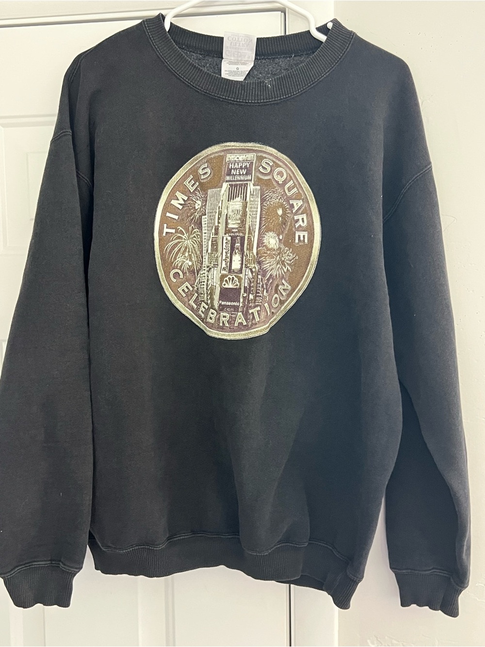 Black Times Square millennium Celebration Graphic Crewneck Sweatshirt